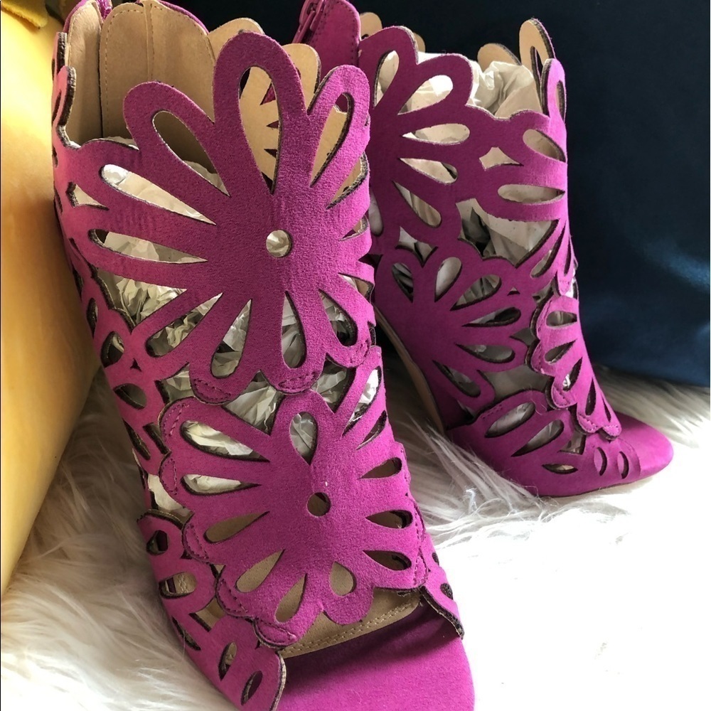 NWOT Liliana Putple Floral Heels - Picture 2 of 6